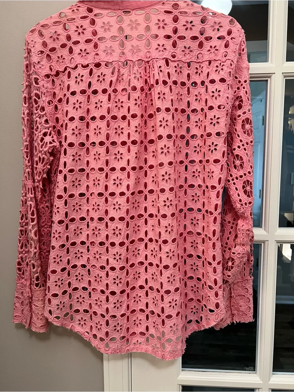 Free People Pink eyelet Button-Down Shirt 100% cotton sz S EUC